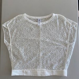 CAbi lace top size medium